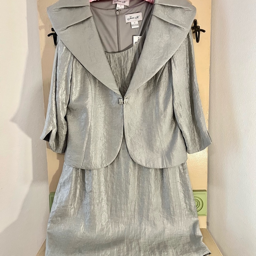 NWT Jessica Howard Dress Sz16 Silver